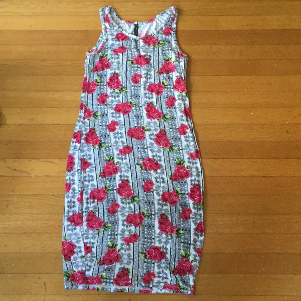 Floral knee-length bodycon dress